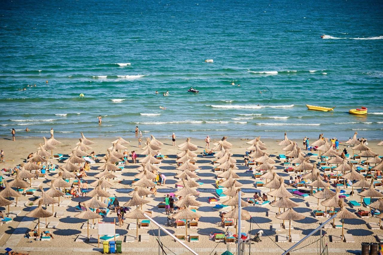 Blu Sea View Apartment - Spa Pools Beach Resort Mamaia Exterior photo