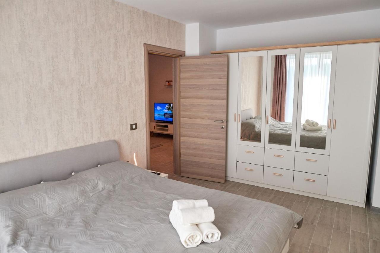 Blu Sea View Apartment - Spa Pools Beach Resort Mamaia Exterior photo