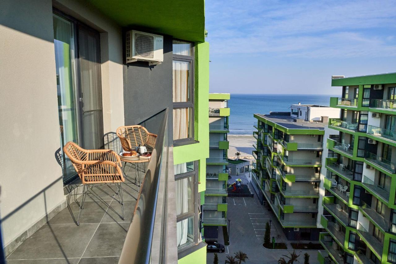 Blu Sea View Apartment - Spa Pools Beach Resort Mamaia Exterior photo